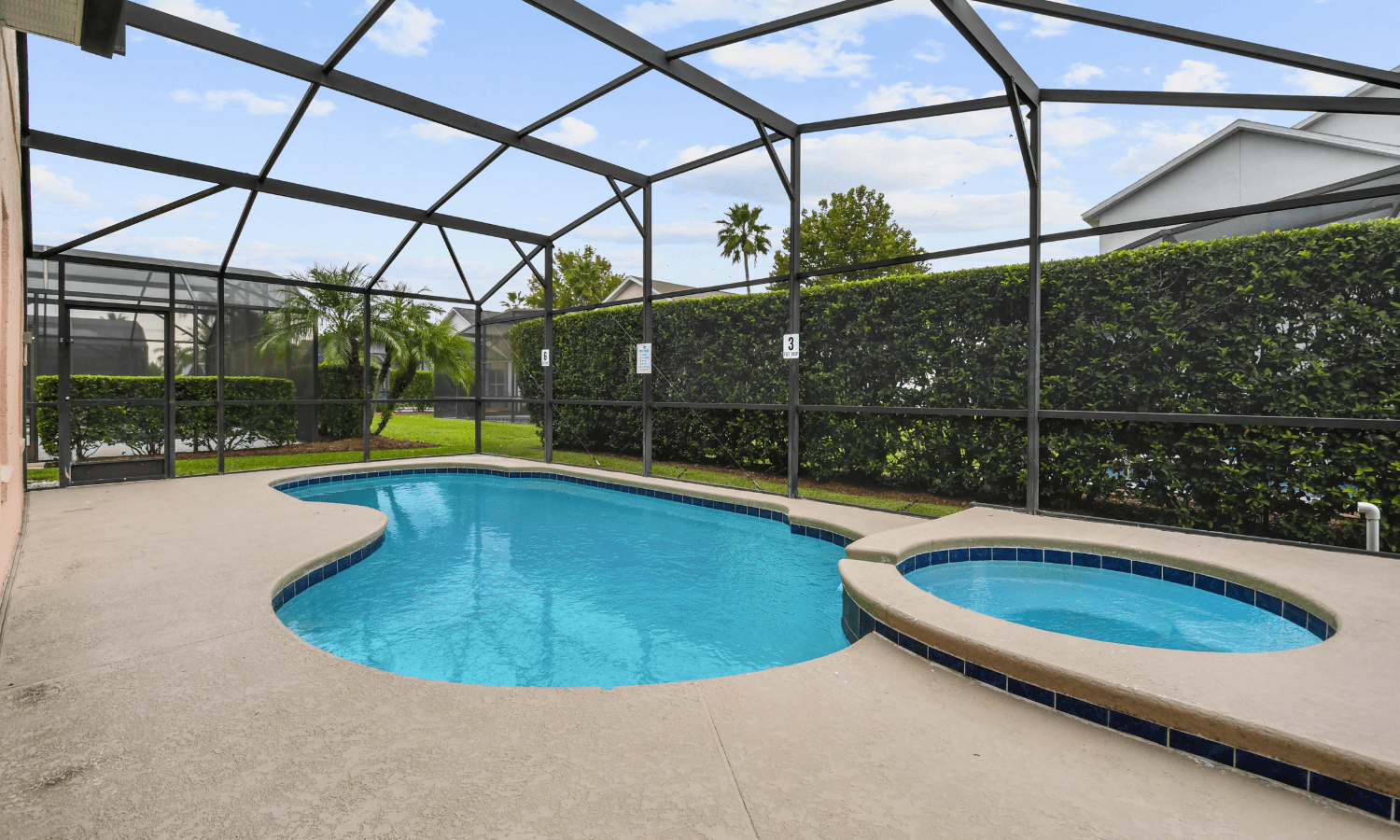 9001 pool